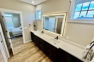 1927 Parkside Dr, Sycamore, IL 60178 - Photo 23