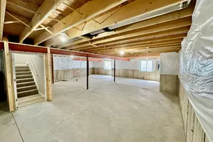 1927 Parkside Dr, Sycamore, IL 60178 - Photo 33