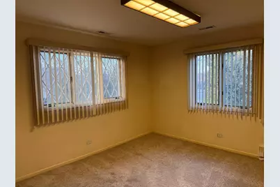 6247 N Kilpatrick Avenue, Chicago, IL 60646 - Photo 23