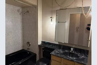 6247 N Kilpatrick Avenue, Chicago, IL 60646 - Photo 25