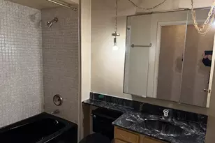 6247 N Kilpatrick Ave, Chicago, IL 60646 - Photo 25