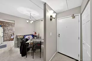 841 N York Rd, Elmhurst, IL 60126 - Photo 3