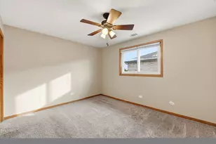 4311 N Grace St, Schiller Park, IL 60176 - Photo 5