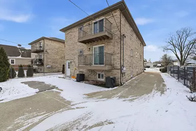 4311 N Grace Street #2, Schiller Park, IL 60176 - Photo 3