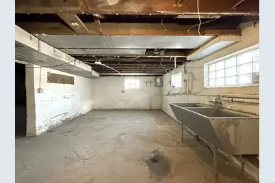 [Address not provided], Lyons, IL 60534 - Photo 25