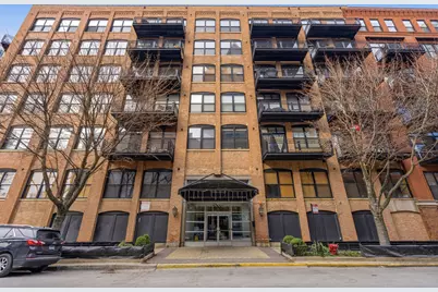 520 W Huron Street #211, Chicago, IL 60654 - Photo 1