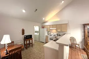 309 Steeplechase Cir, Bourbonnais, IL 60914 - Photo 9