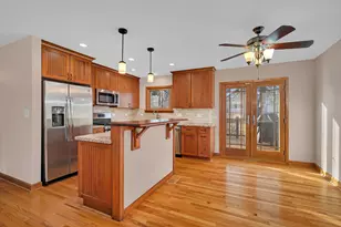 533 Hitchcock Ave, Lisle, IL 60532 - Photo 7