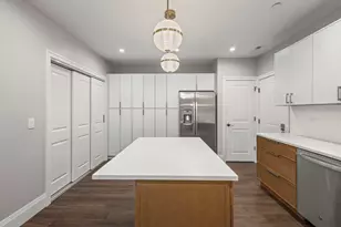 1036 Lake St, Oak Park, IL 60301 - Photo 9