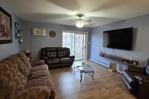 161 W Elk Trail W, Carol Stream, IL 60188 - Photo 5