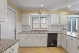 1227 N Ashley Ln, Addison, IL 60101 - Photo 5