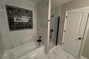 7254 S Bennett Ave, Chicago, IL 60649 - Photo 23