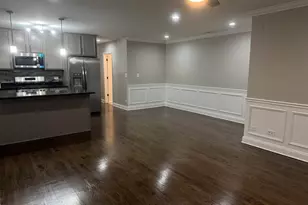 7254 S Bennett Ave, Chicago, IL 60649 - Photo 3