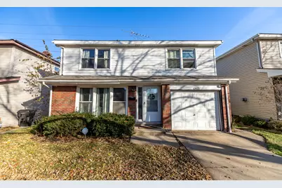 13415 S Mackinaw Avenue, Chicago, IL 60633 - Photo 1