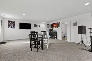 1016 Gillespie Ln, Yorkville, IL 60560 - Photo 19