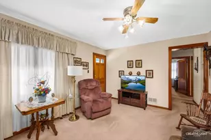 268 S Adams St, Oswego, IL 60543 - Photo 3