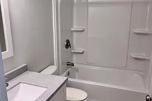 1517 Lyons Ct, Waukegan, IL 60085 - Photo 9