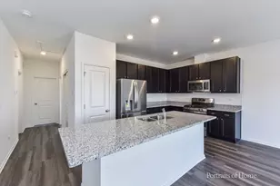 4273 Chelsea Manor Circle E, Aurora, IL 60504 - Photo 9