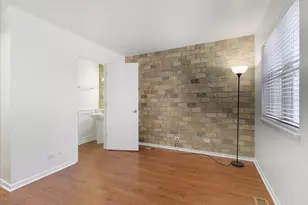 4530 S Woodlawn Ave, Chicago, IL 60653 - Photo 9