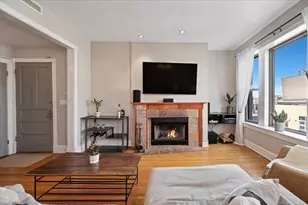 2013 W Concord Pl, Chicago, IL 60647 - Photo 11