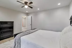 508 Beechwood Dr, Round Lake, IL 60073 - Photo 13