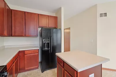 1475 W Sedgewood Court, Round Lake, IL 60073 - Photo 11