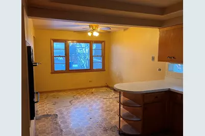 6142 W Barry Avenue, Chicago, IL 60634 - Photo 15