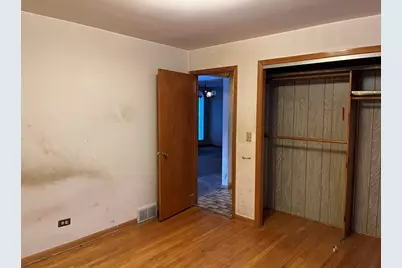 6142 W Barry Avenue, Chicago, IL 60634 - Photo 11