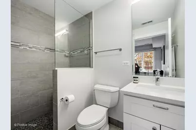 105 Home Avenue, Oak Park, IL 60302 - Photo 5