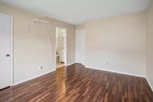 160 S Waters Edge Dr, Glendale Heights, IL 60139 - Photo 13