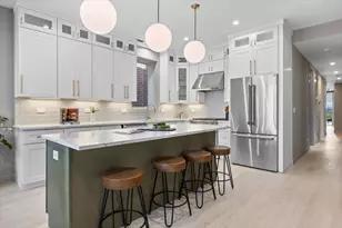 2450 N Clybourn Ave, Chicago, IL 60614 - Photo 3