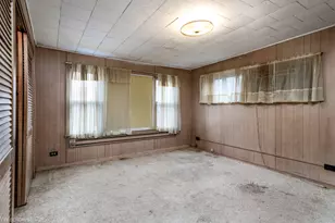 6738 N Ionia Ave, Chicago, IL 60646 - Photo 19