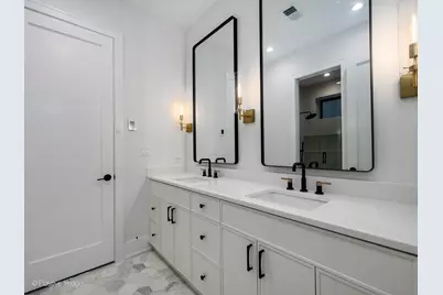 3624 N Leavitt Street, Chicago, IL 60618 - Photo 39