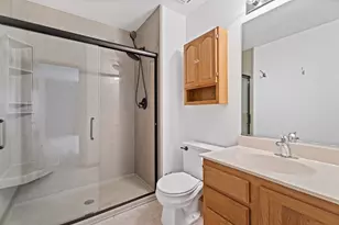 2763 S Embers Ln, Arlington Heights, IL 60005 - Photo 21