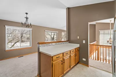 2763 S Embers Lane, Arlington Heights, IL 60005 - Photo 17