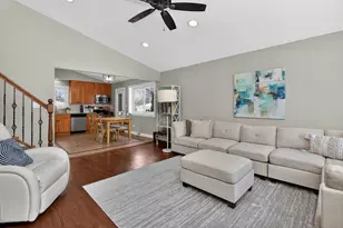 404 Lawrence Ave, Glen Ellyn, IL 60137 - Photo 3