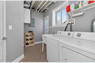 404 Lawrence Avenue, Glen Ellyn, IL 60137 - Photo 17