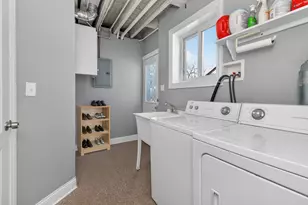 404 Lawrence Ave, Glen Ellyn, IL 60137 - Photo 17