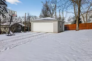 404 Lawrence Ave, Glen Ellyn, IL 60137 - Photo 19