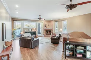 27022 W Coventry Ct, Lake Barrington, IL 60010 - Photo 11