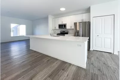 255 Regency Court #C, Wauconda, IL 60084 - Photo 3