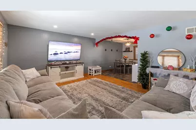 15309 Arroyo Drive, Oak Forest, IL 60452 - Photo 3