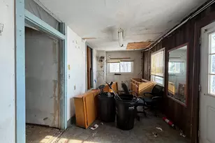 112 S Walnut St, Oakland, IL 61943 - Photo 7