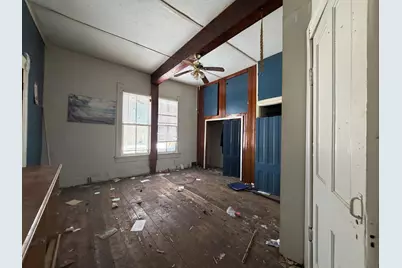 112 S Walnut Street, Oakland, IL 61943 - Photo 5