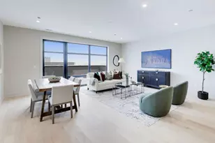 1317 N Western Ave, Chicago, IL 60622 - Photo 3