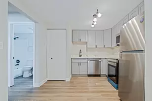 340 Klein Creek Ct, Carol Stream, IL 60188 - Photo 7