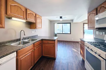 [Address not provided], Hanover Park, IL 60133 - Photo 5