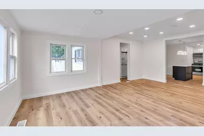 313 Grand Boulevard, Loves Park, IL 61111 - Photo 5