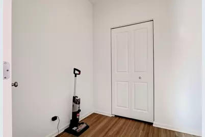 32075 Savannah Drive, Lakemoor, IL 60051 - Photo 17