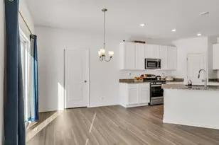 32075 Savannah Dr, Lakemoor, IL 60051 - Photo 11